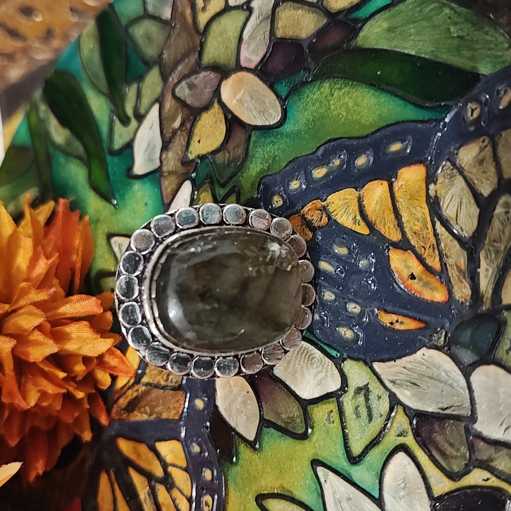 Laboradorite Gemstone Ring - Size 7 3/4 - Picture 5 of 9